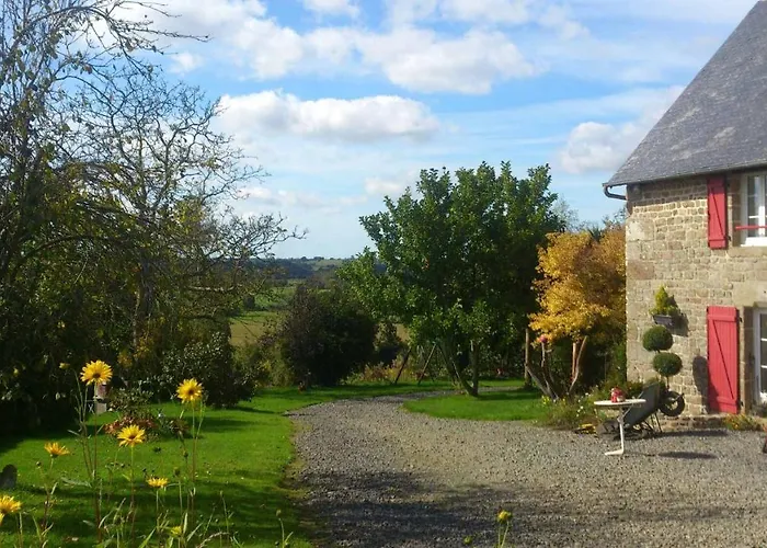 L'angeviniere, Des Anges Proche Mont-saint-michel Bed & Breakfast 3*