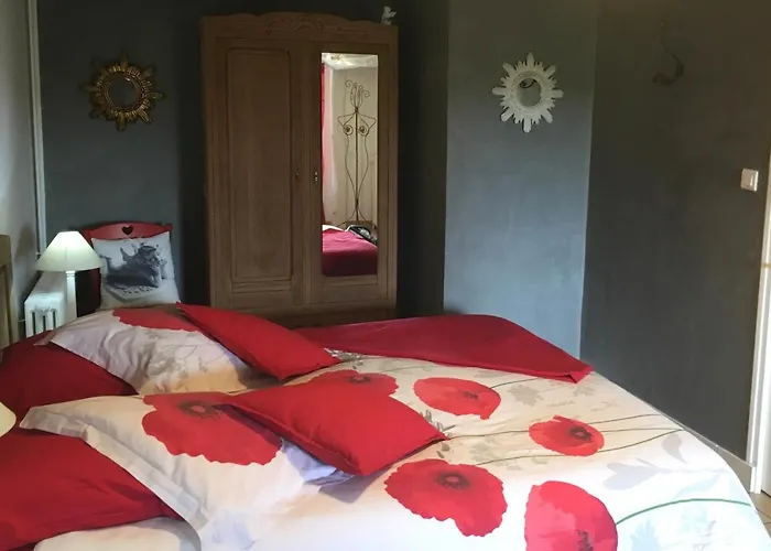 L'angeviniere, Des Anges Proche Mont-saint-michel Bed & Breakfast