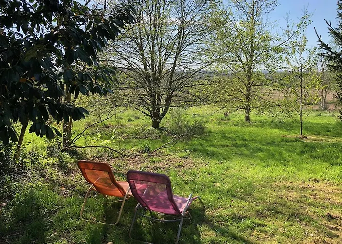 L'angeviniere, Des Anges Proche Mont-saint-michel Bed & Breakfast